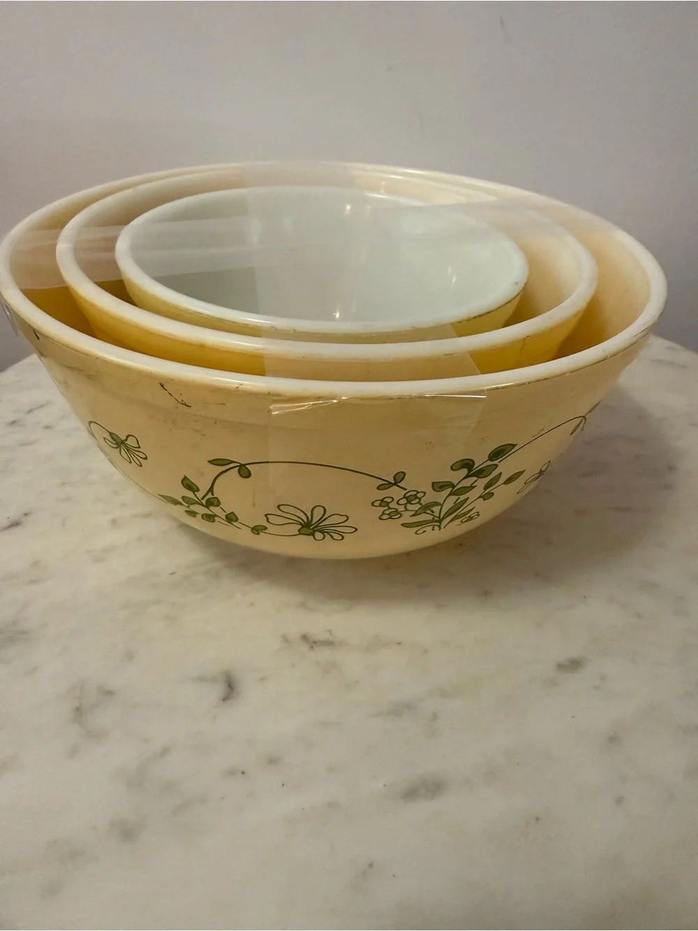 Vintage 1980s Pyrex 